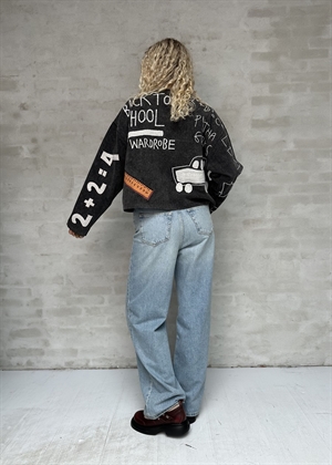 Back To School Embroidered jakke Almond Black Stella Nova 